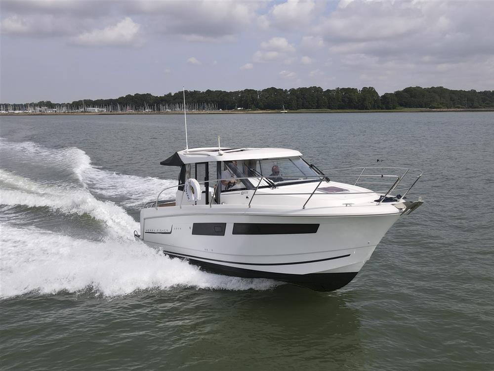 2011 Jeanneau Merry Fisher 855