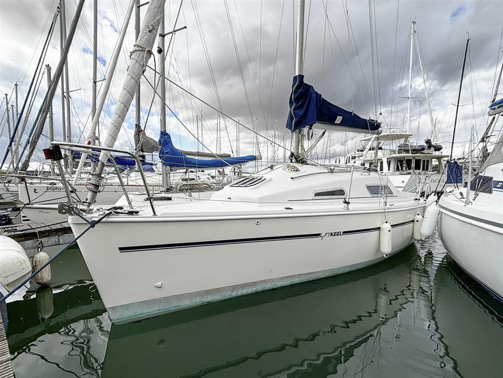 2009 Parker 235