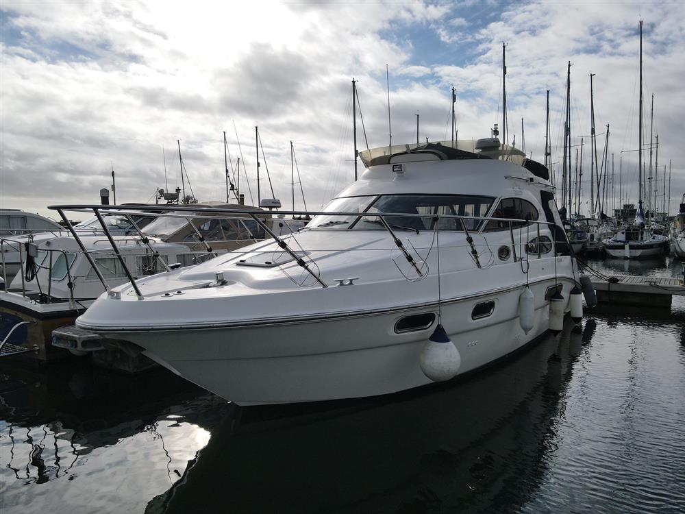 2003 Sealine F37